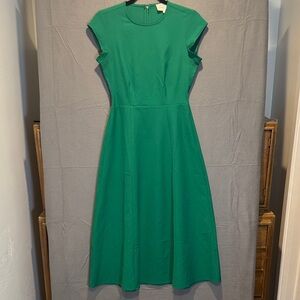 Elegant Green Midi Dress